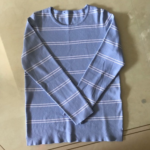 Women’s Top - Picture 12 of 16